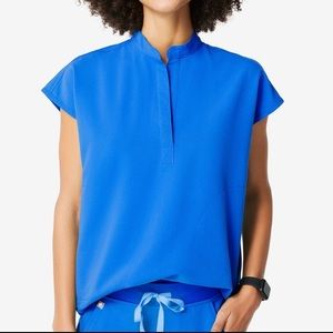 Large Figs Rafaela scrub top in royal blue.